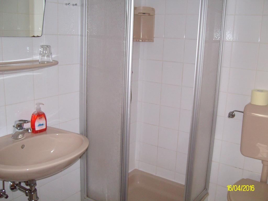 Gasthaus Zur Melzen Hotel Versbichl Luaran gambar