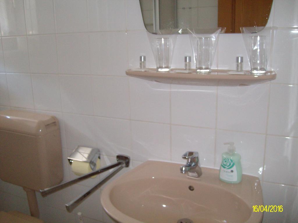 Gasthaus Zur Melzen Hotel Versbichl Luaran gambar